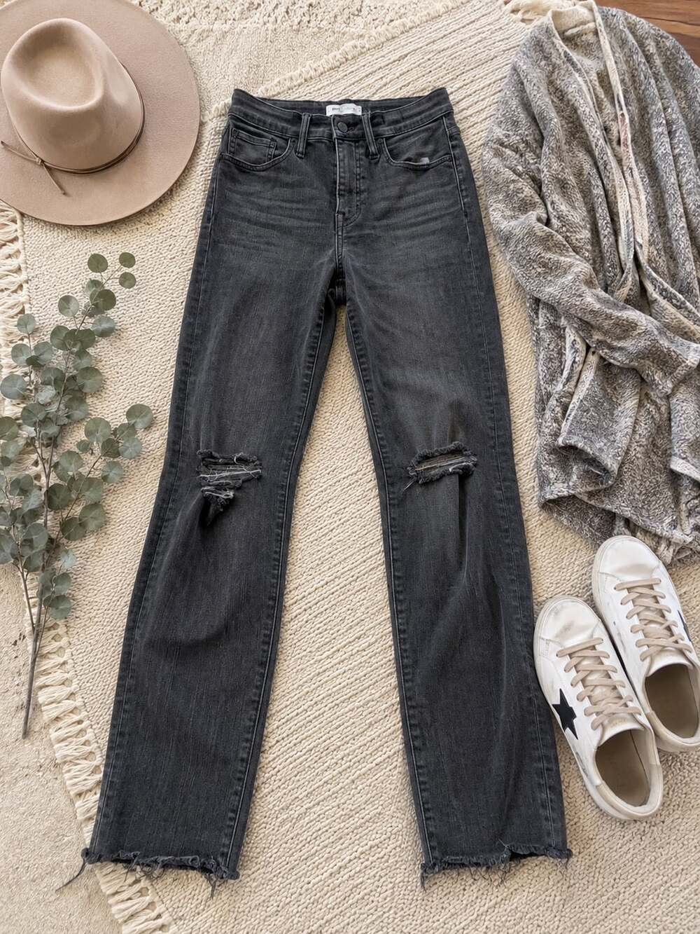Madewell High-Rise Skinny Black Distressed Denim Jeans 26T (r1)